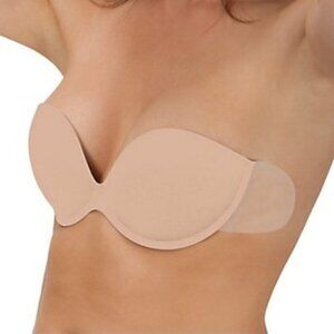 Adhesive cups and wings push up strapless bra